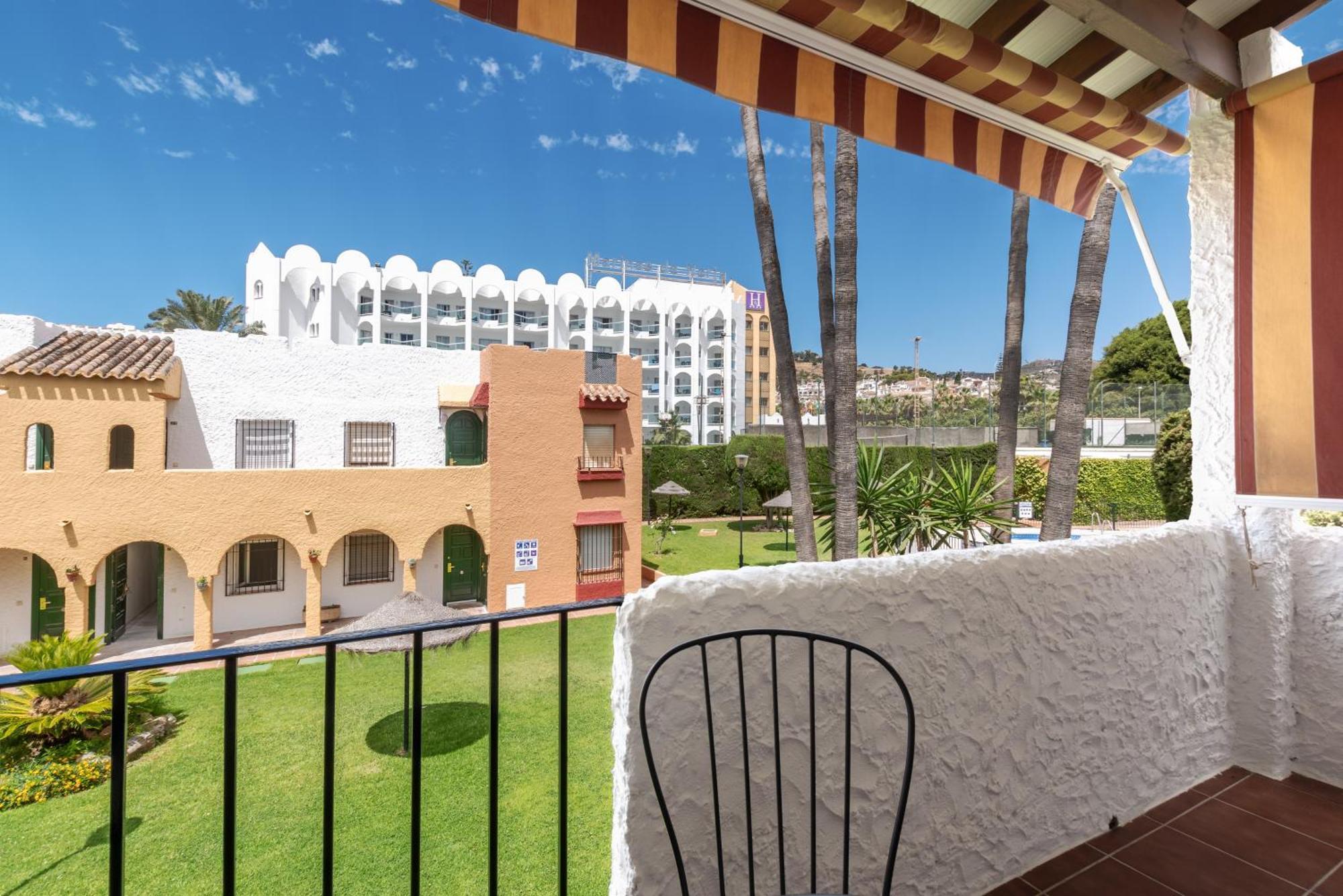 Renovated Apartment On Beachside With Pool Nerja Εξωτερικό φωτογραφία