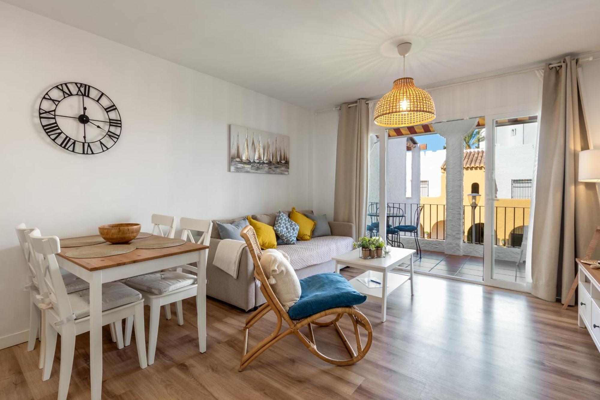 Renovated Apartment On Beachside With Pool Nerja Εξωτερικό φωτογραφία