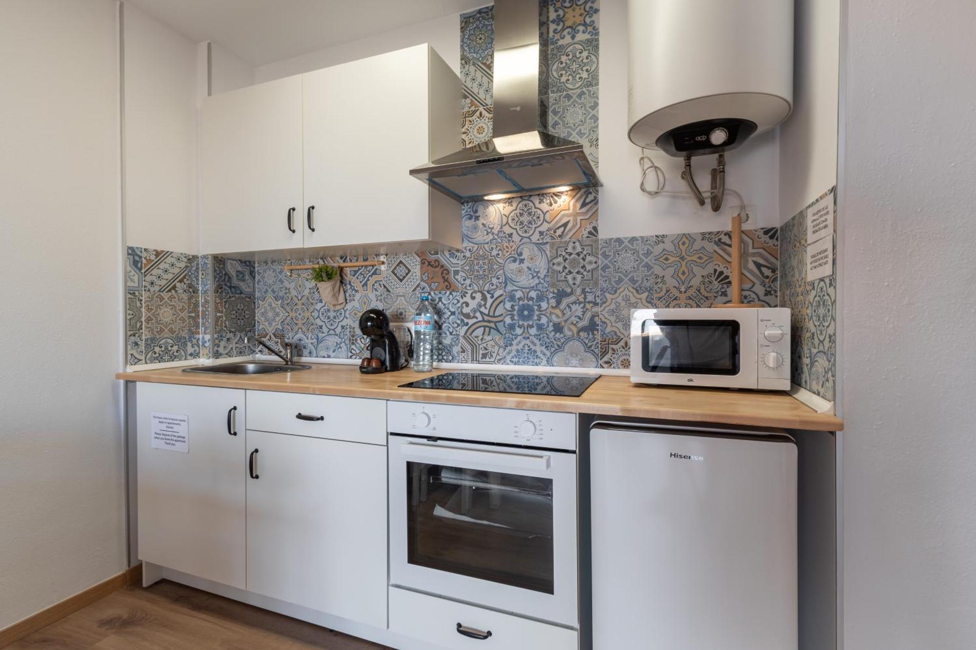 Renovated Apartment On Beachside With Pool Nerja Εξωτερικό φωτογραφία